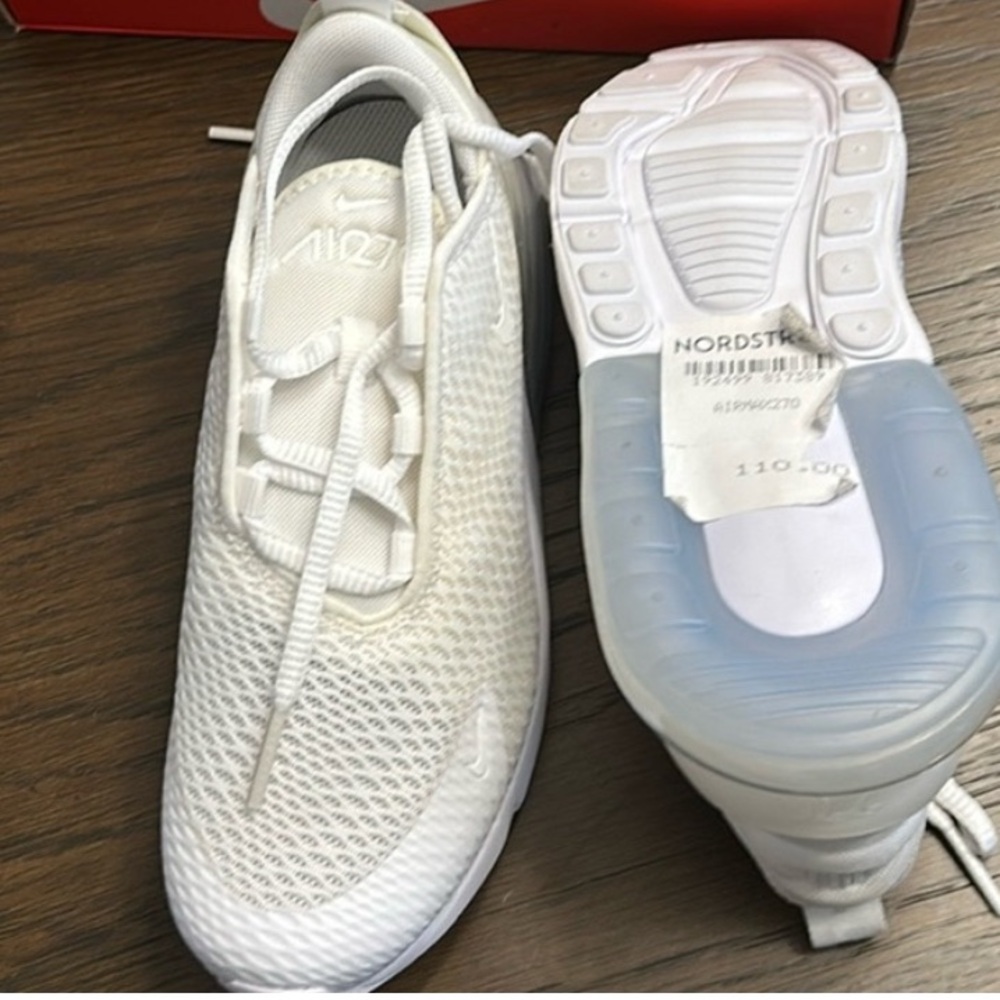 White Athletic Sneakers Nike air max 270